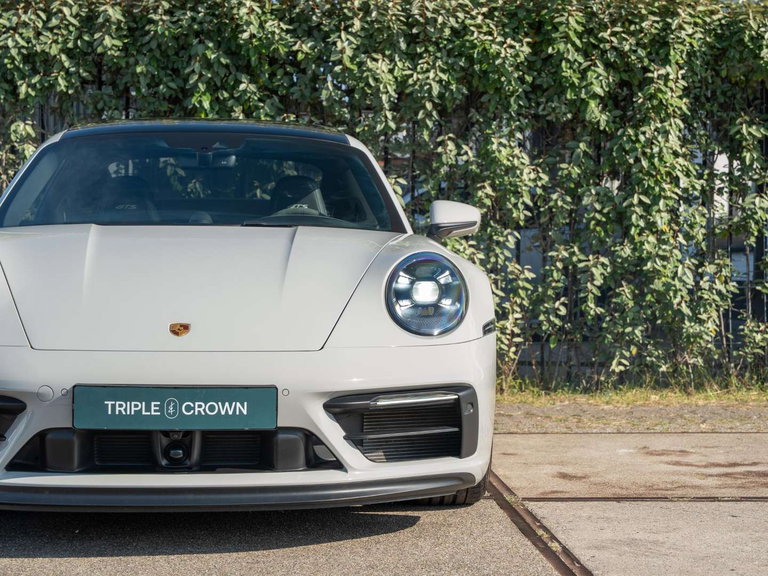 Porsche 992 Carrera GTS