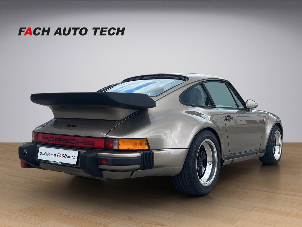 Porsche 911 Turbo 3.3