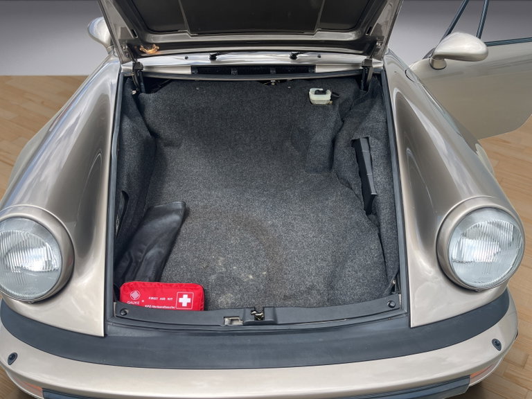 Porsche 911 Turbo 3.3