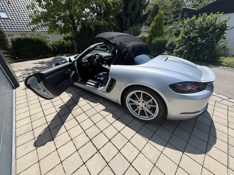 Porsche 718 Boxster