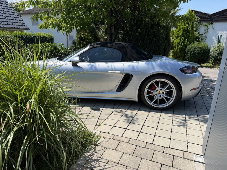 Porsche 718 Boxster
