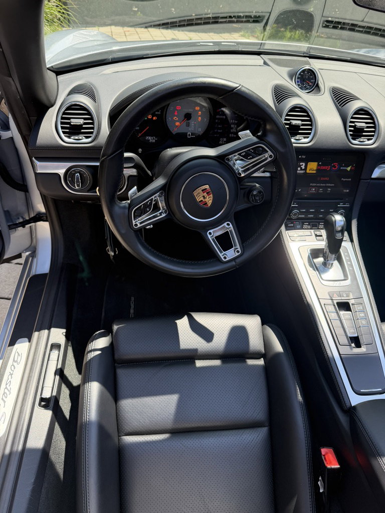 Porsche 718 Boxster