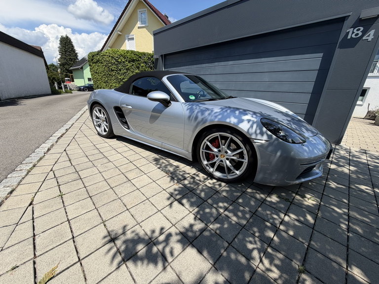 Porsche 718 Boxster