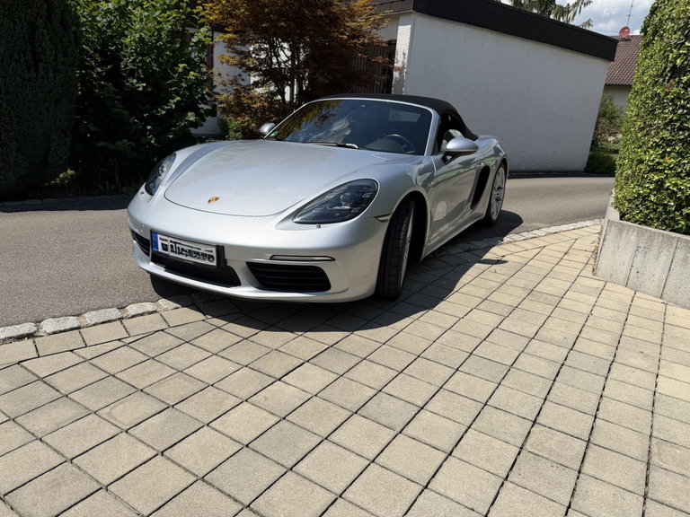 Porsche 718 Boxster