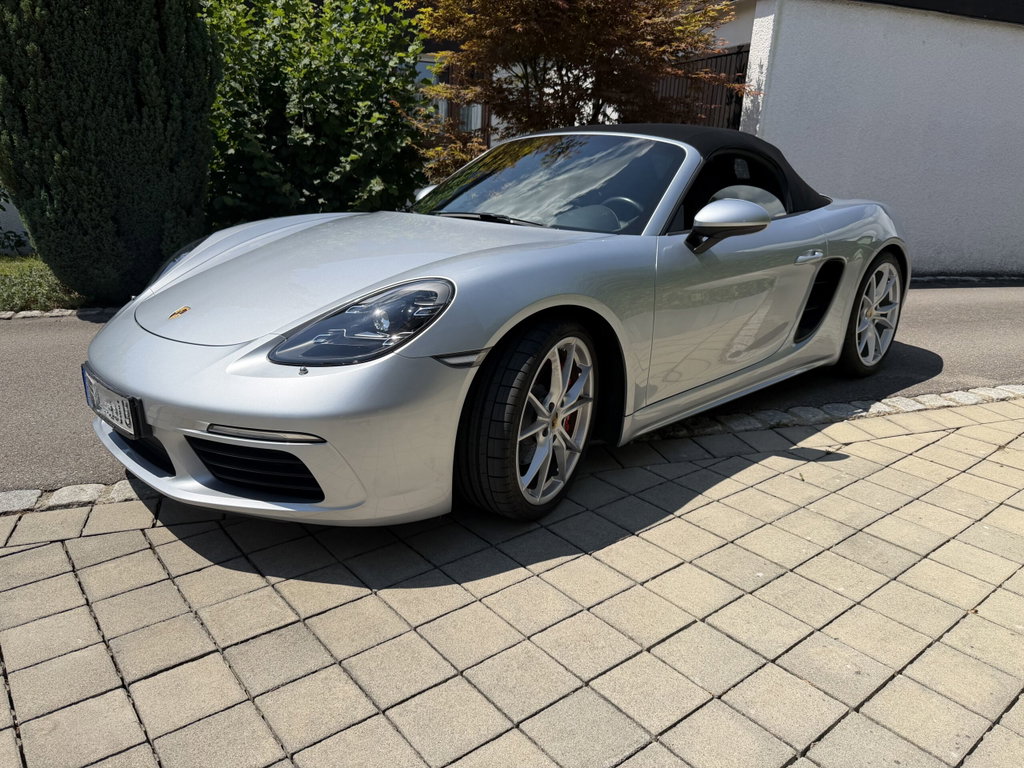 Porsche 718 Boxster