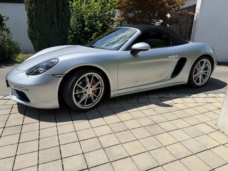 Porsche 718 Boxster