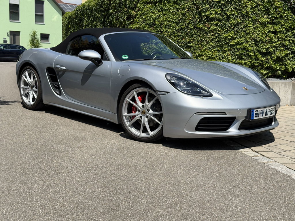 Porsche 718 Boxster
