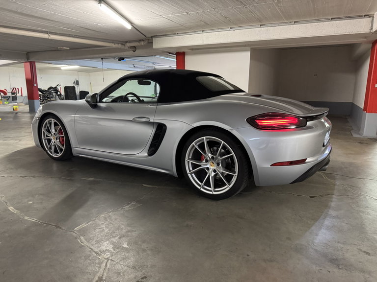 Porsche 718 Boxster