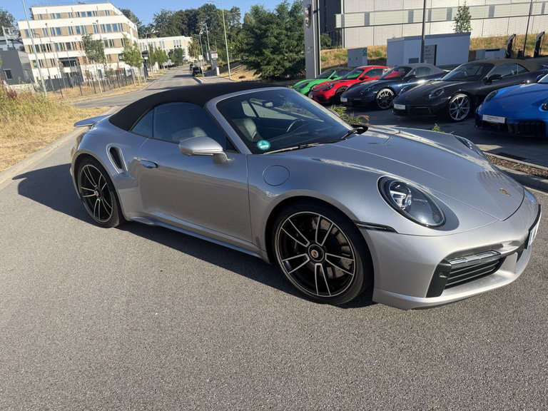 Porsche 992 Turbo