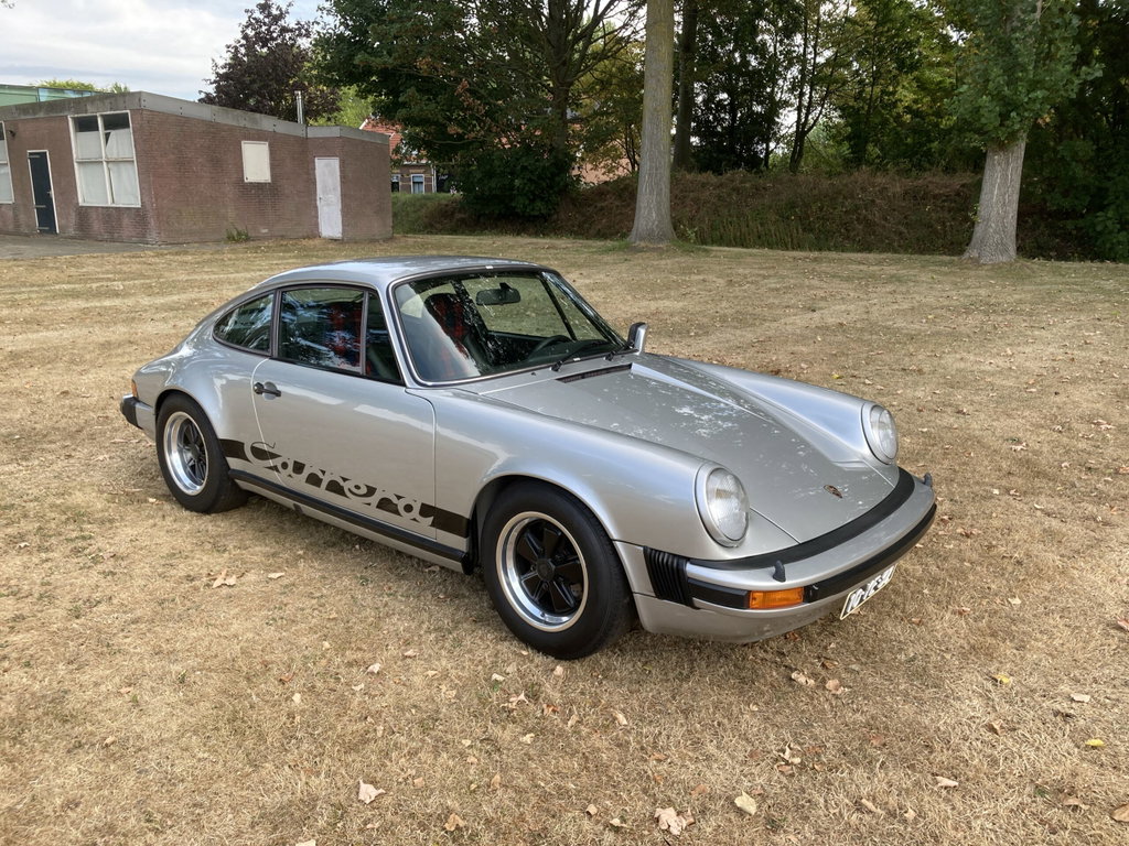 Porsche 911 Carrera 3.0