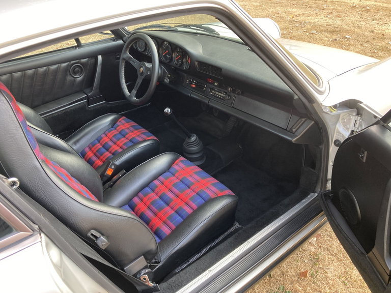 Porsche 911 Carrera 3.0