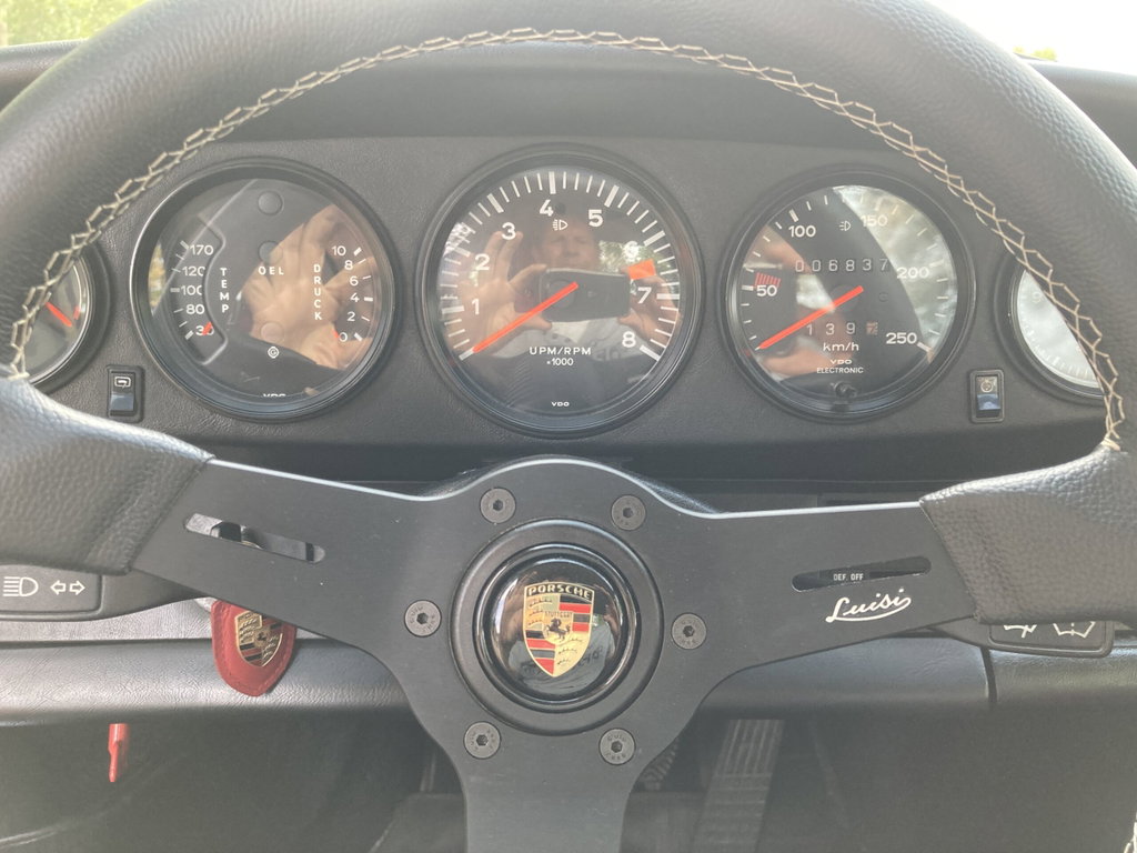 Porsche 911 Carrera 3.0