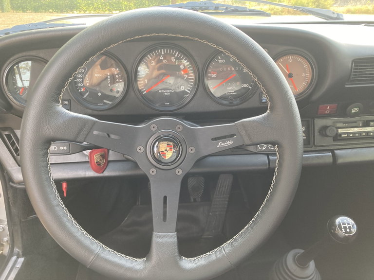 Porsche 911 Carrera 3.0