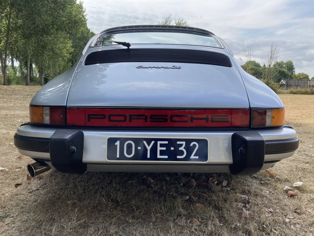 Porsche 911 Carrera 3.0