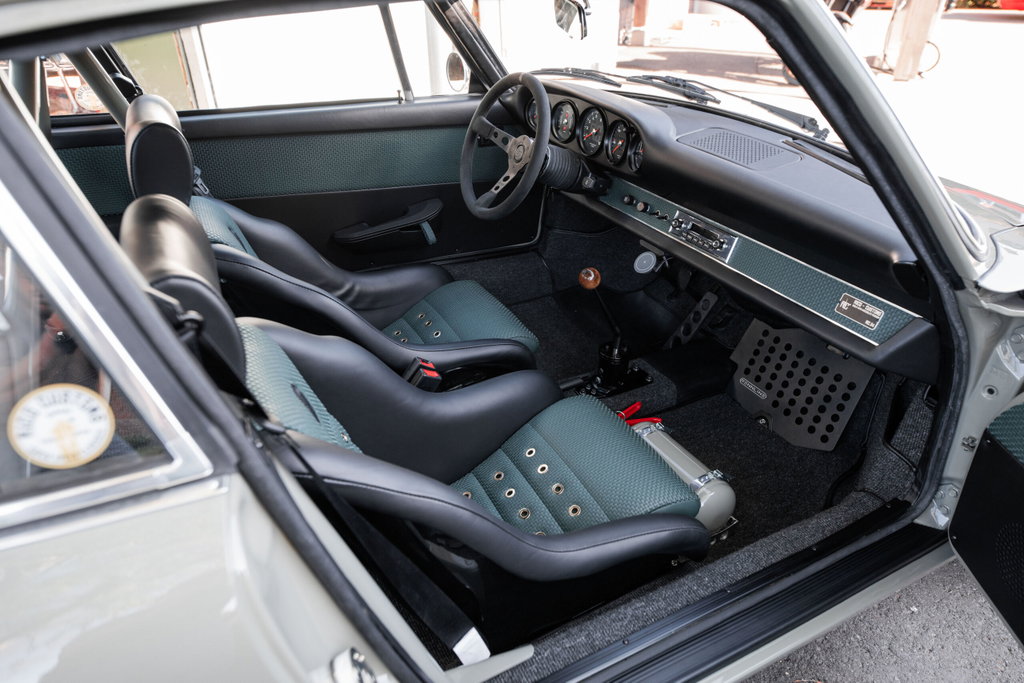 Porsche 911 Backdate