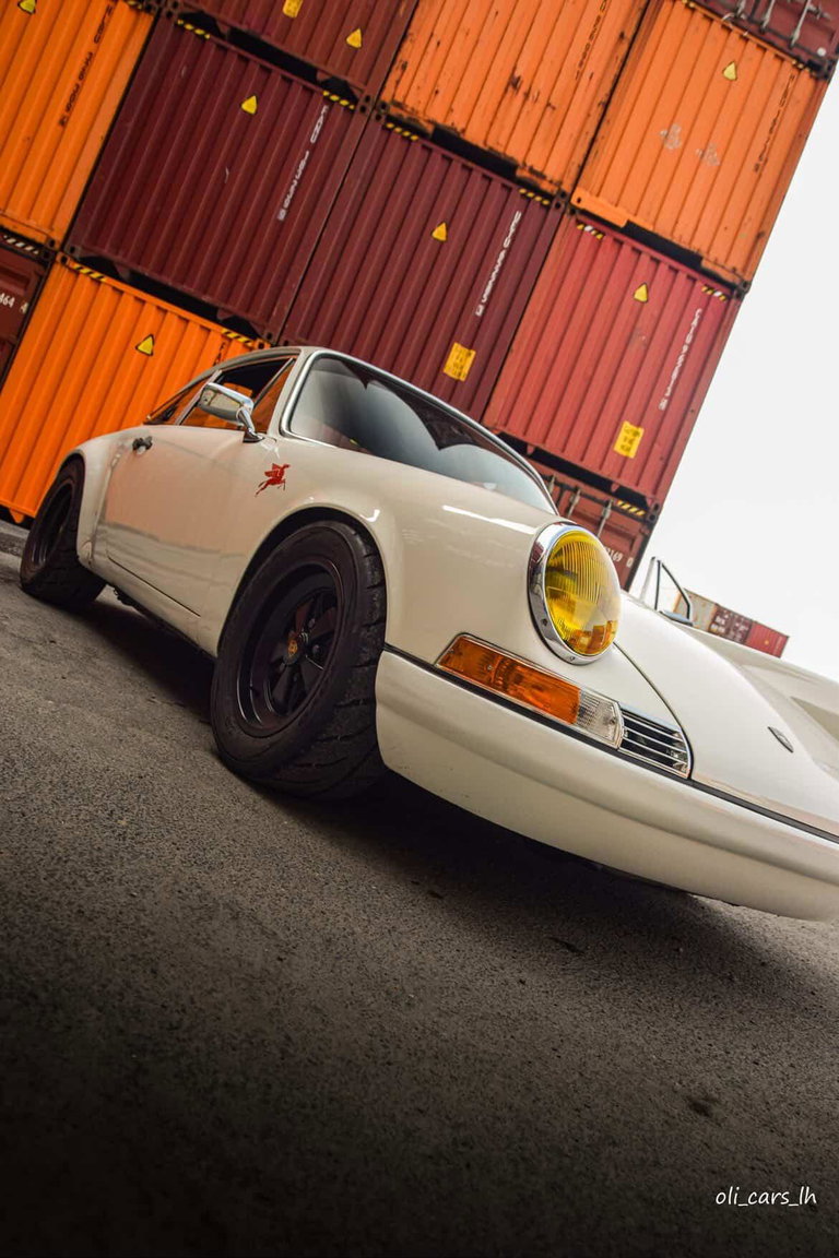 Porsche 911 Backdate