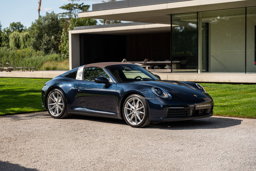 Porsche 992 Targa 4