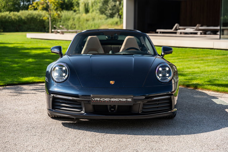Porsche 992 Targa 4