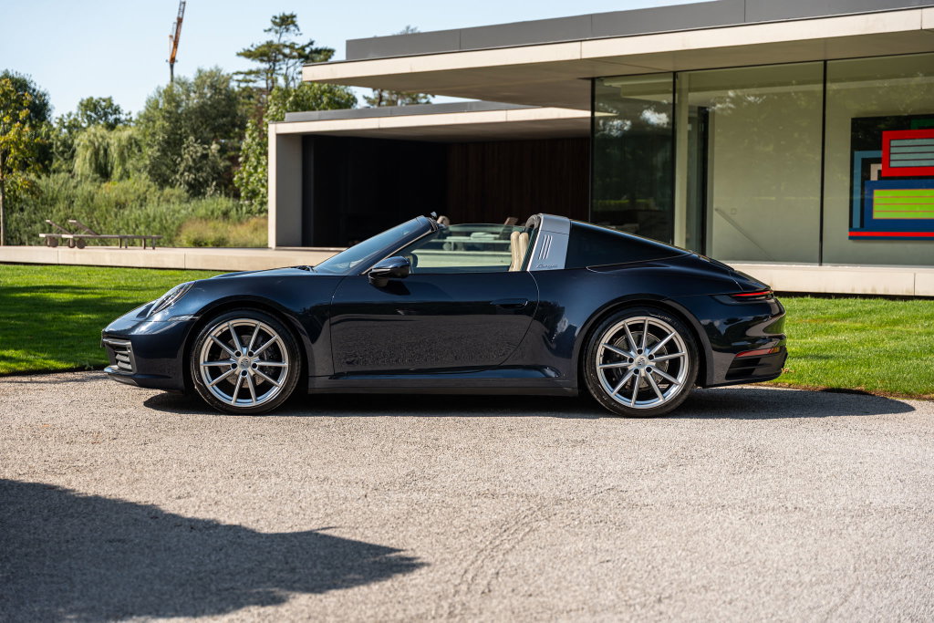 Porsche 992 Targa 4