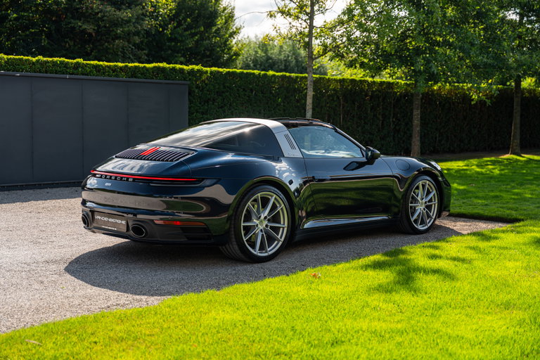 Porsche 992 Targa 4