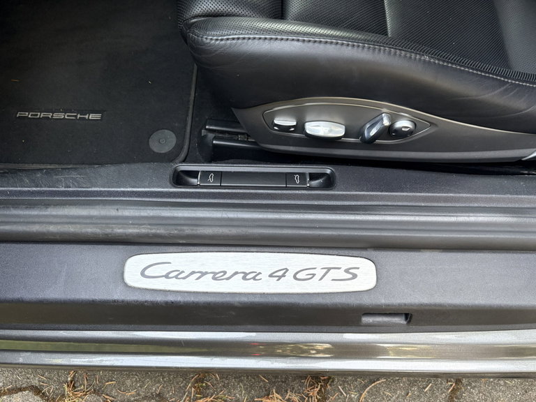 Porsche 991 Carrera 4 GTS
