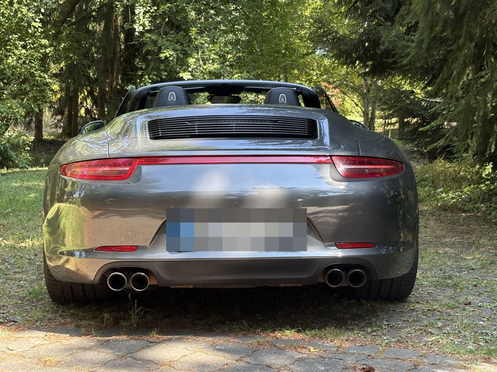 Porsche 991 Carrera 4 GTS