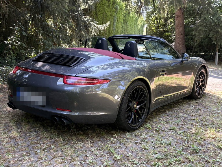 Porsche 991 Carrera 4 GTS
