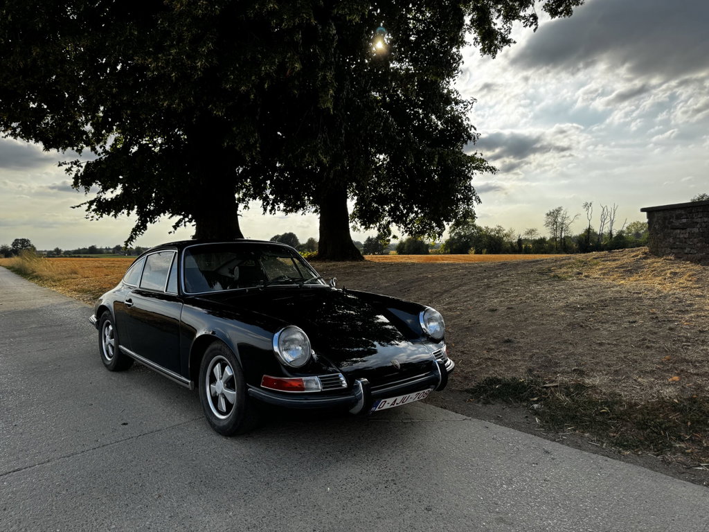 Porsche 911 E