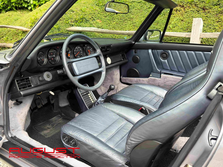 Porsche 911 Carrera 3.2 “25 Jahre 911”