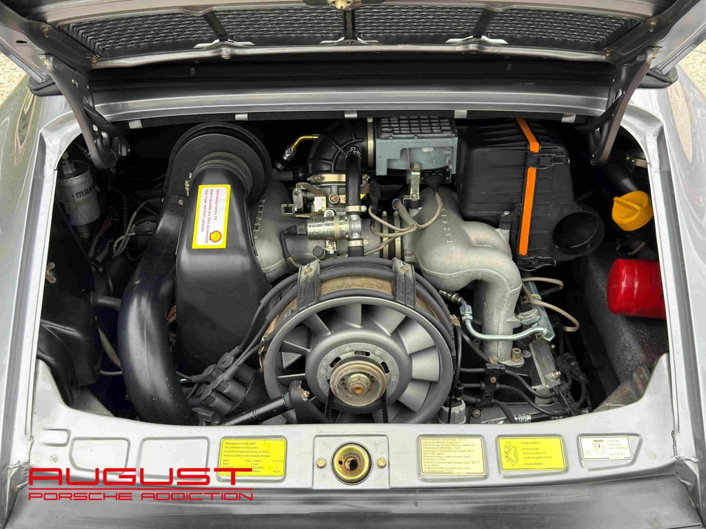 Porsche 911 Carrera 3.2 “25 Jahre 911”