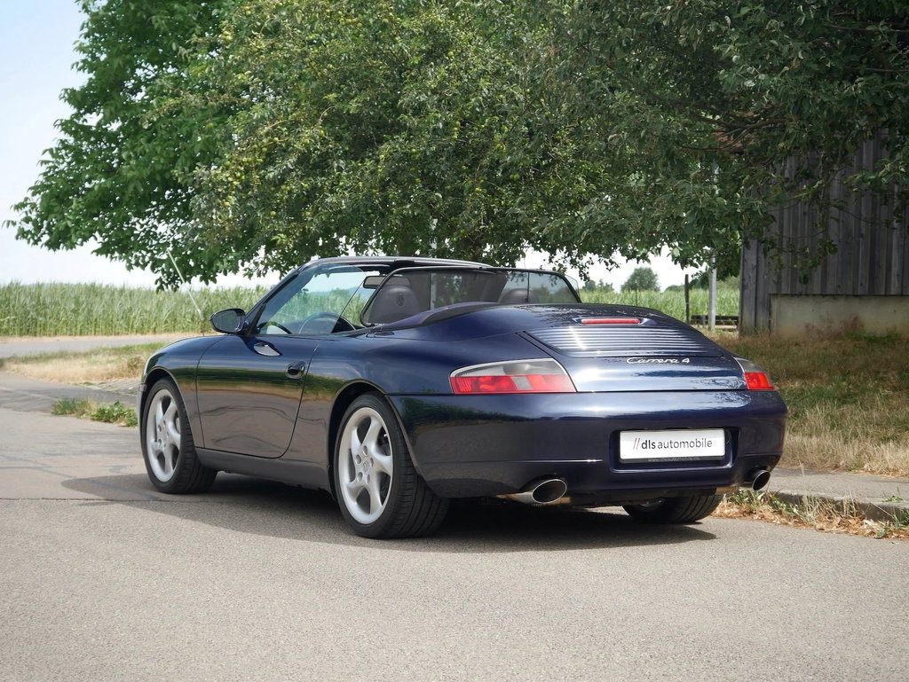 Porsche 996 Carrera 4