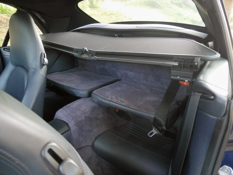 Porsche 996 Carrera 4