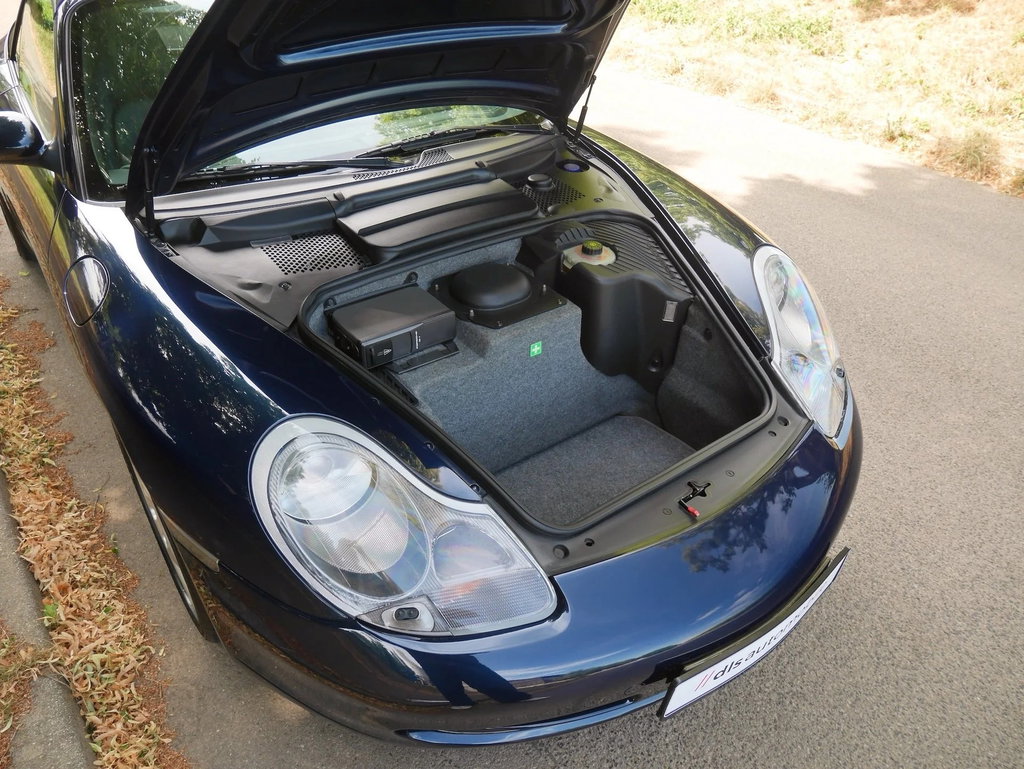 Porsche 996 Carrera 4