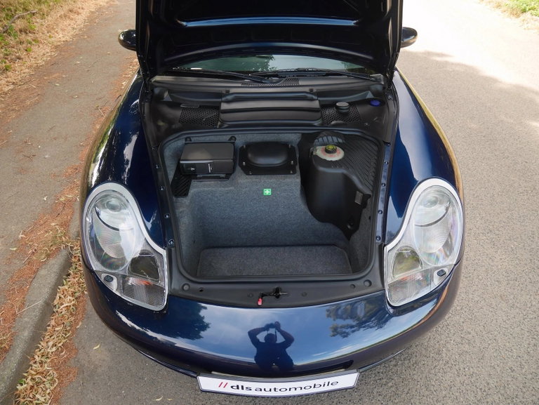 Porsche 996 Carrera 4