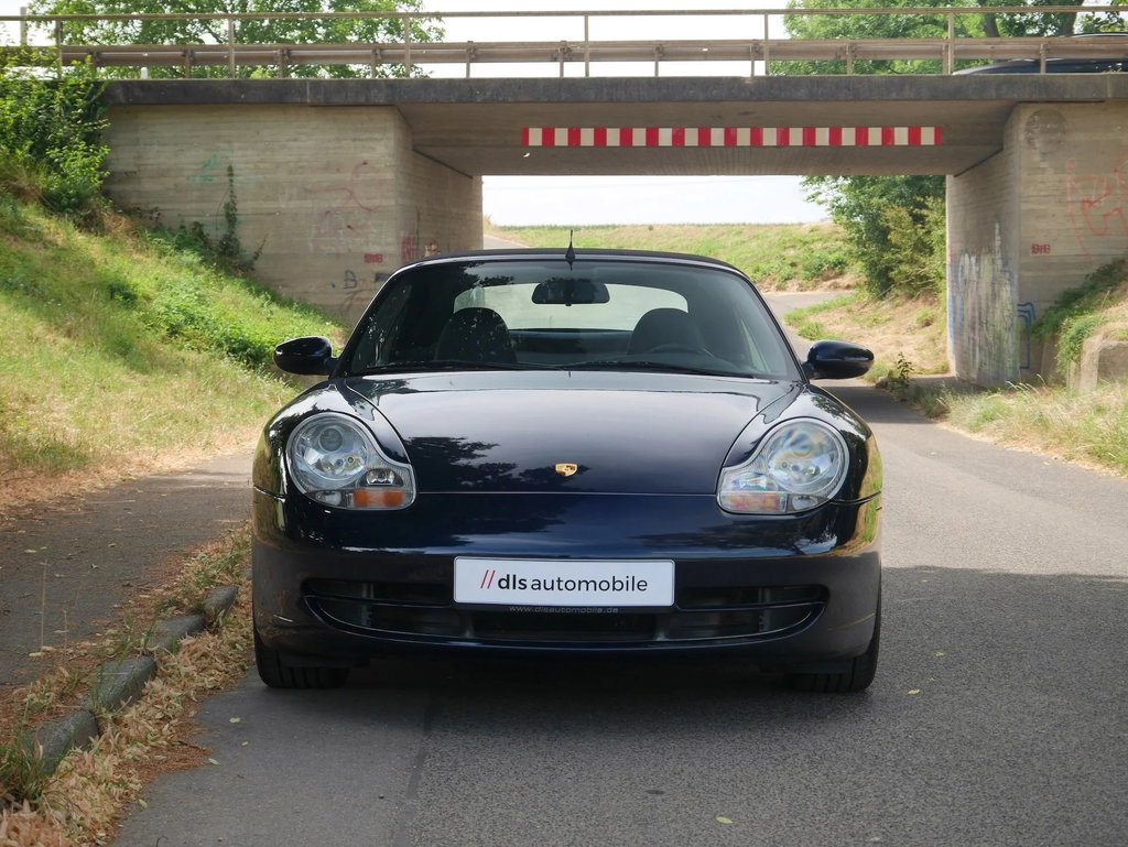 Porsche 996 Carrera 4