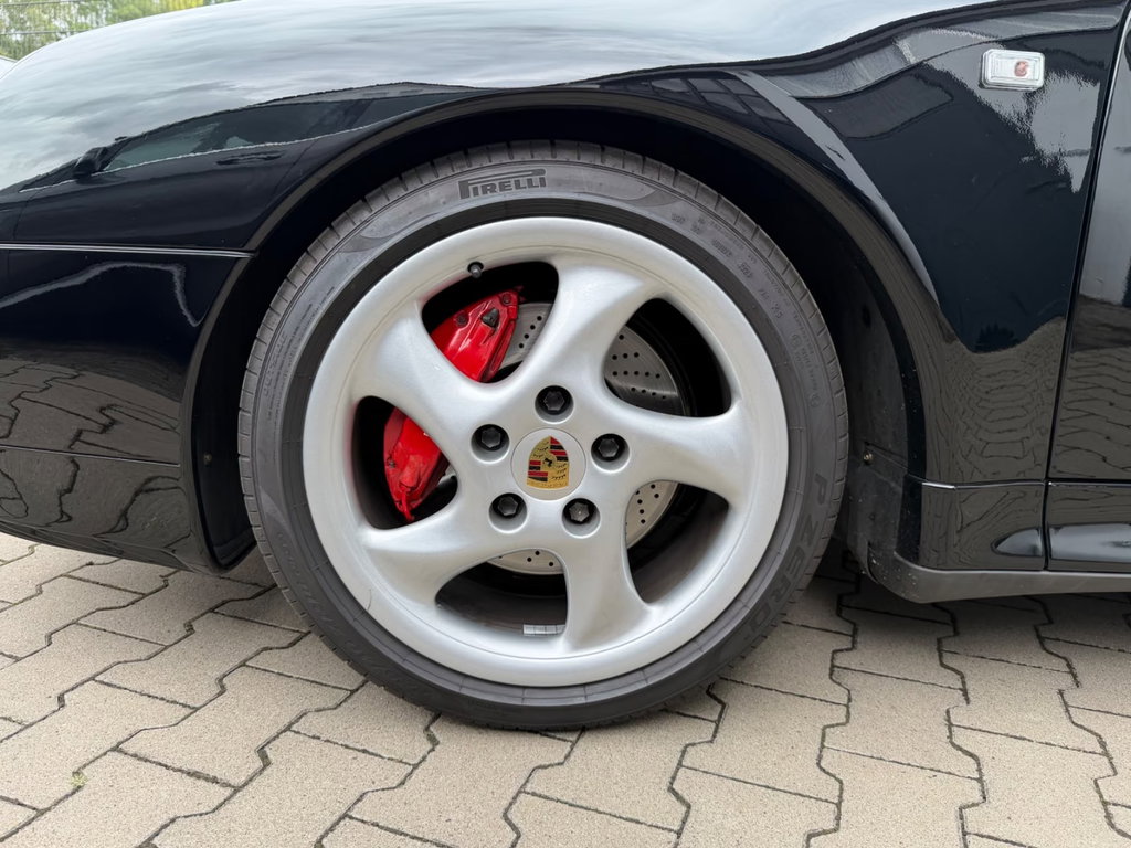 Porsche 993 Carrera 4S