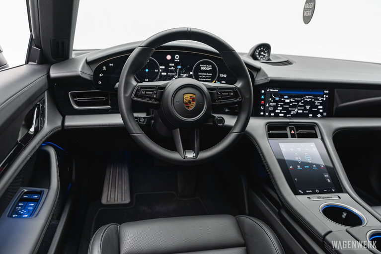 Porsche Taycan 4S Cross Turismo