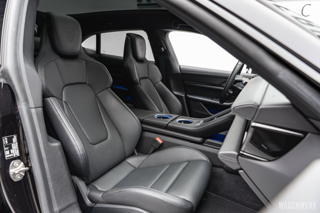 Porsche Taycan 4S Cross Turismo
