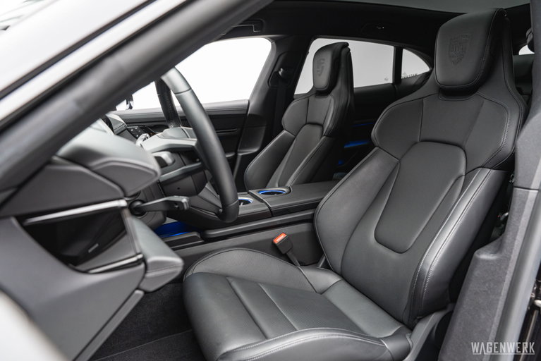 Porsche Taycan 4S Cross Turismo