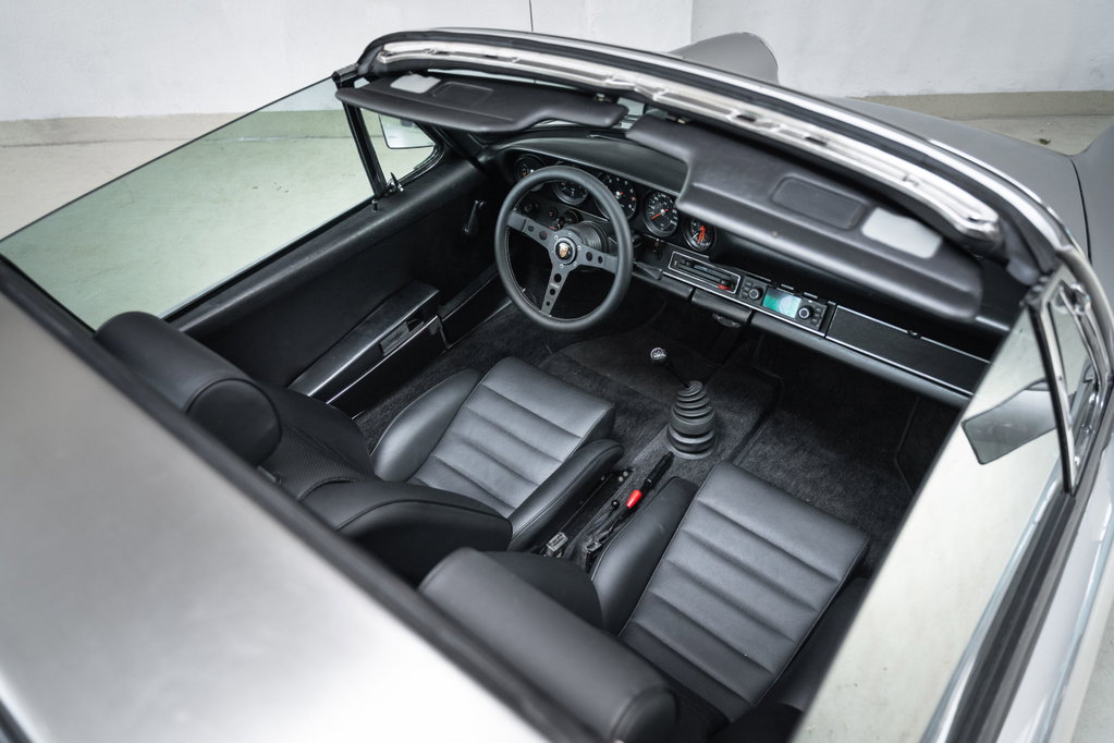 Porsche 911 E