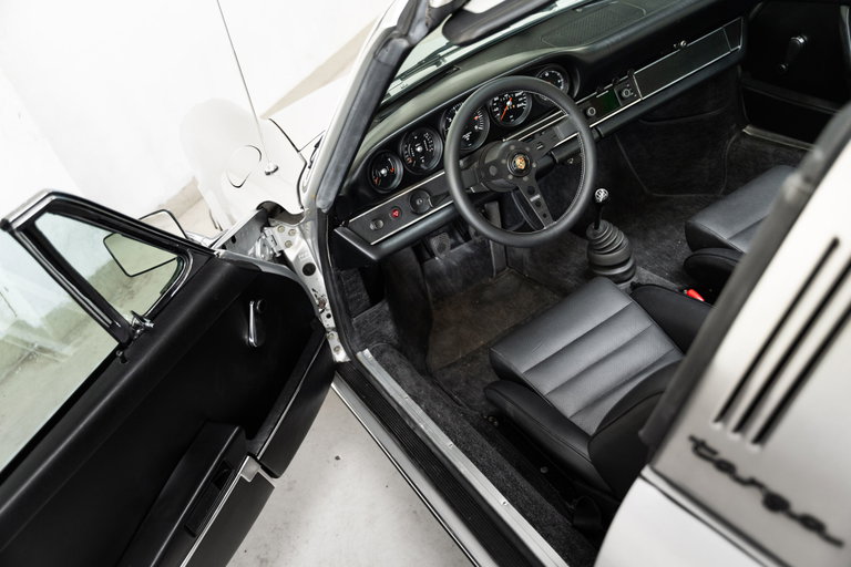 Porsche 911 E
