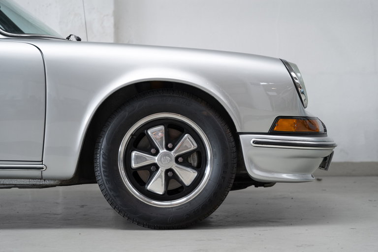 Porsche 911 E