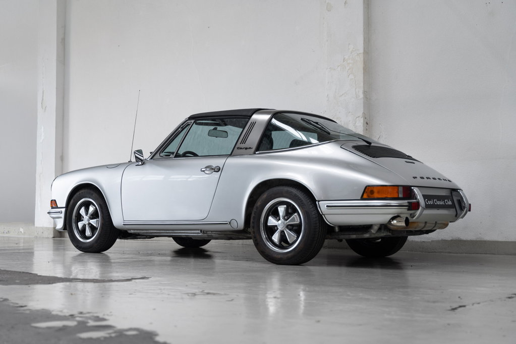 Porsche 911 E