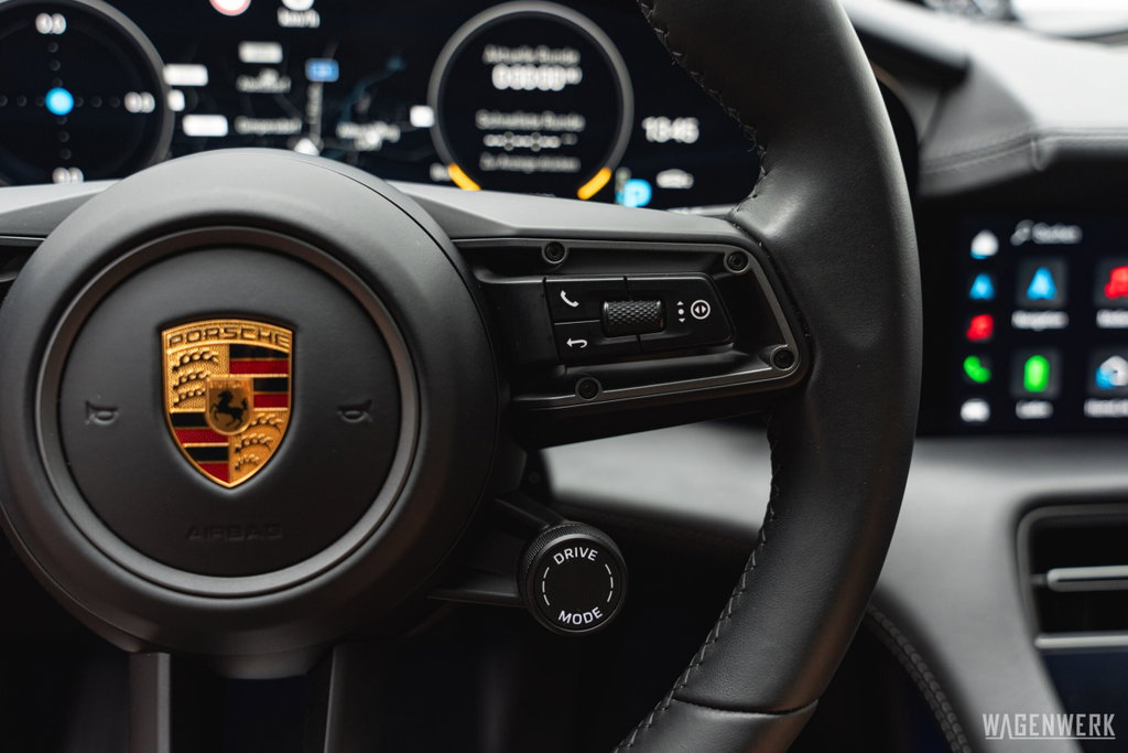Porsche Taycan 4S Cross Turismo