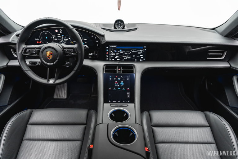 Porsche Taycan 4S Cross Turismo