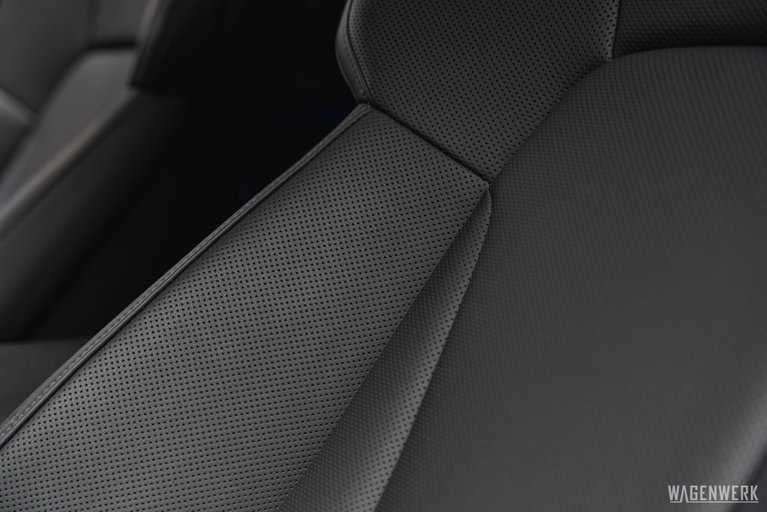 Porsche Taycan 4S Cross Turismo