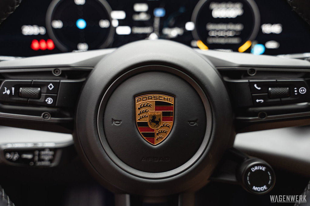 Porsche Taycan 4S Cross Turismo