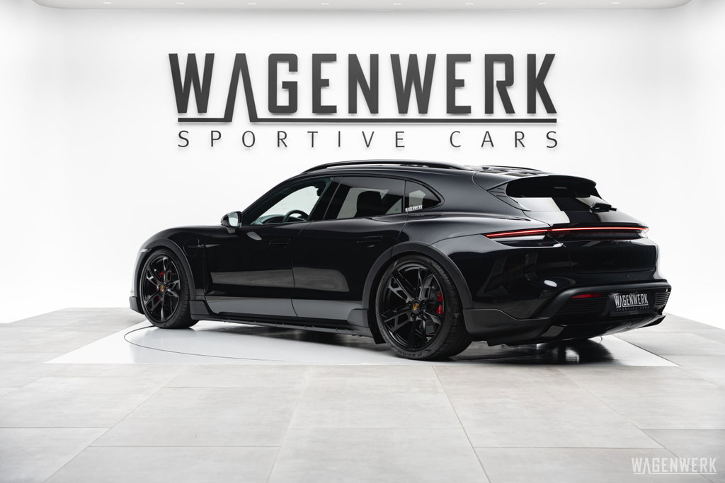 Porsche Taycan 4S Cross Turismo