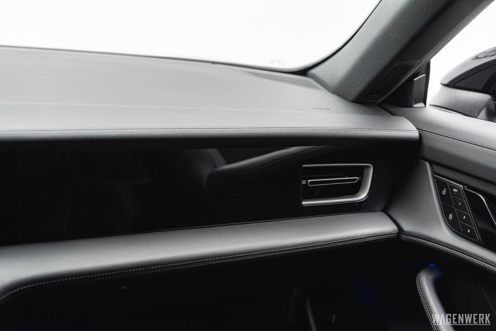 Porsche Taycan 4S Cross Turismo