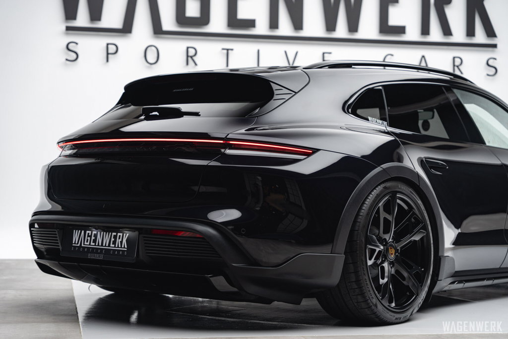 Porsche Taycan 4S Cross Turismo
